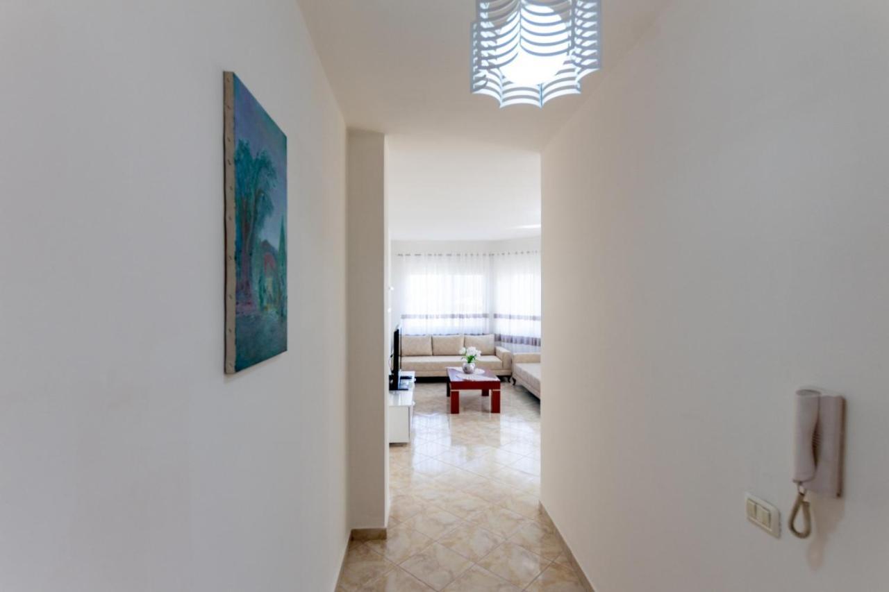 Spacious 2 Bedroom Apartment In Durres Beach المظهر الخارجي الصورة